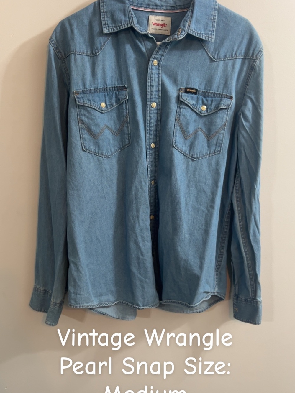 Vintage Wrangler Light Blue Denim Pearl Snap Casual Western Shirt